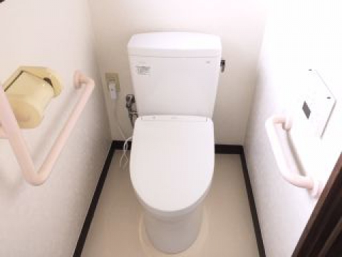 下松市Ｙ様邸　トイレ交換　壁クロス貼り替え 工事
